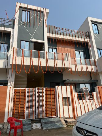 3 BHK in Lucknow — photo 1