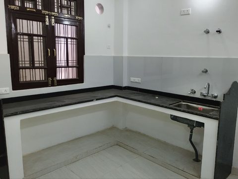 2 BHK in Friends Colony, Lucknow: photo 14 of 19
